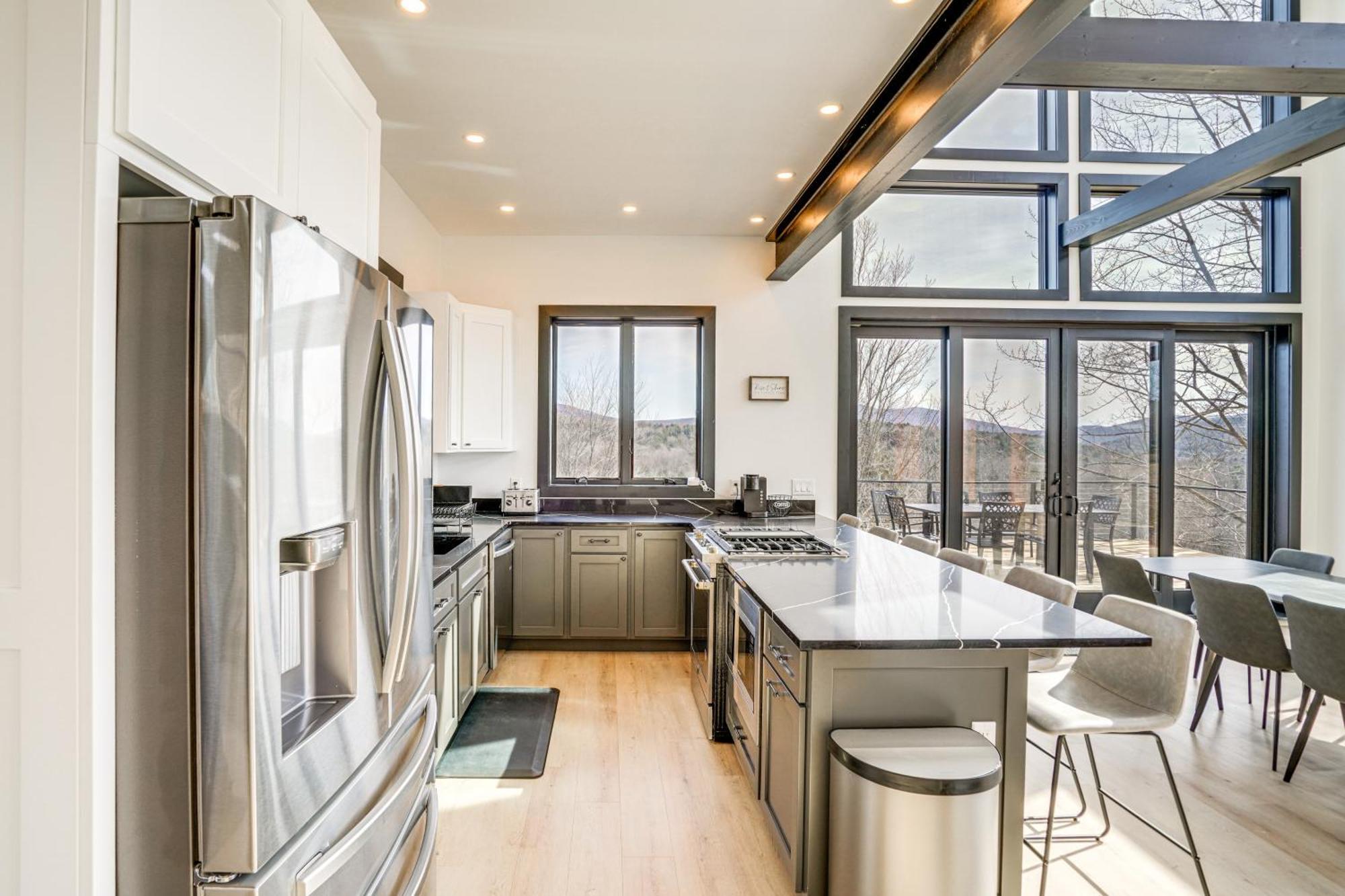 Custom Windham Mtn Villa With Pool, Theater And Views! Экстерьер фото